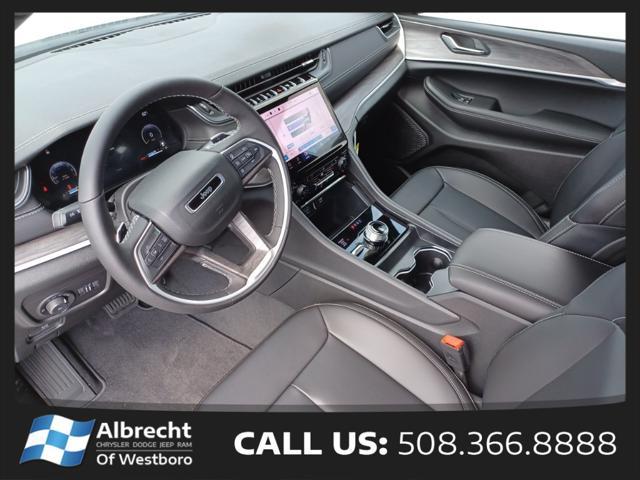 new 2025 Jeep Grand Cherokee car, priced at $39,915