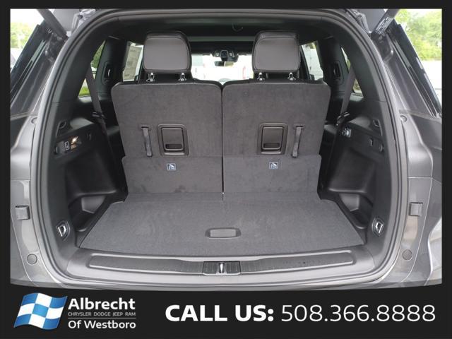 new 2025 Jeep Grand Cherokee L car, priced at $42,375