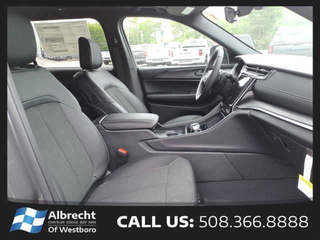 new 2025 Jeep Grand Cherokee L car, priced at $42,375