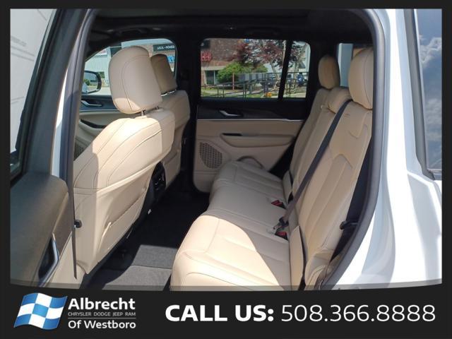 new 2025 Jeep Grand Cherokee car, priced at $39,915