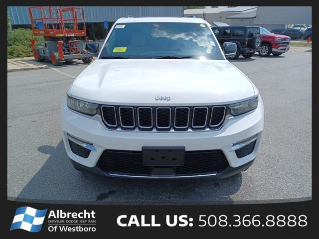 new 2025 Jeep Grand Cherokee car, priced at $39,915