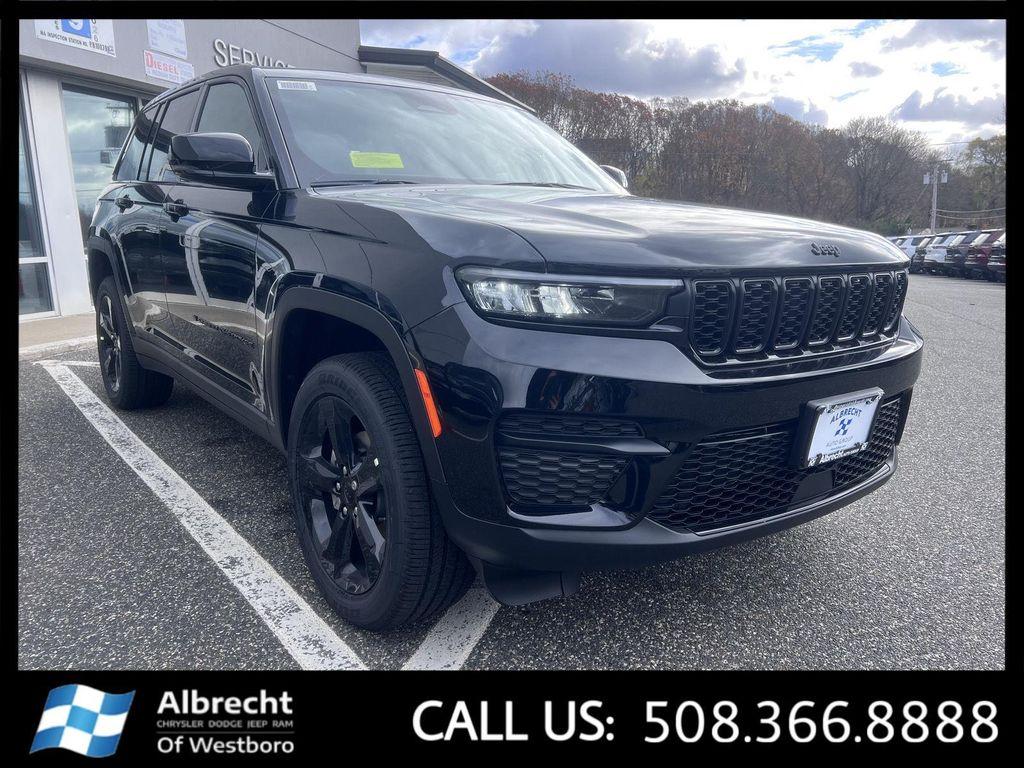 new 2025 Jeep Grand Cherokee car, priced at $42,739