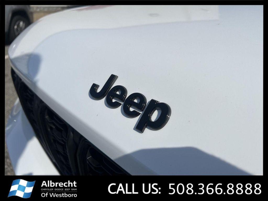 new 2025 Jeep Grand Cherokee L car, priced at $47,401