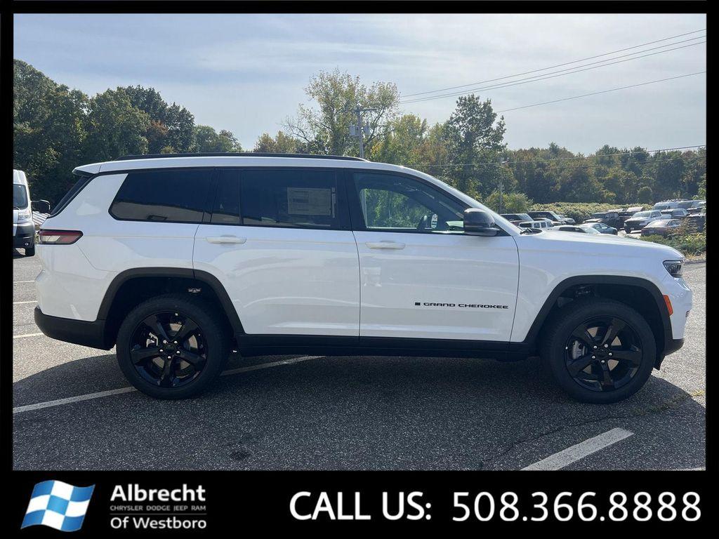 new 2025 Jeep Grand Cherokee L car, priced at $47,401