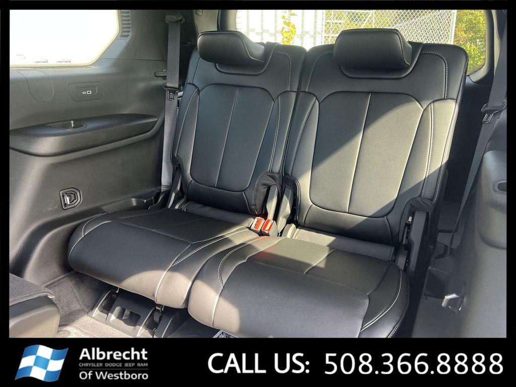 new 2025 Jeep Grand Cherokee L car, priced at $47,401