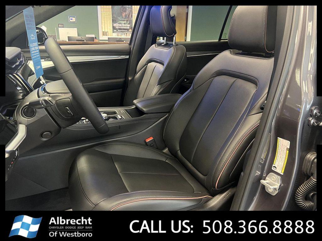 new 2025 Jeep Wagoneer S car, priced at $59,040
