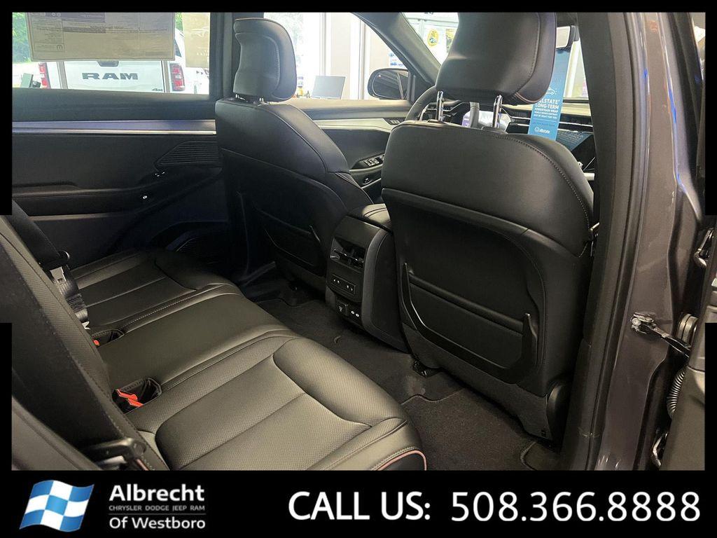 new 2025 Jeep Wagoneer S car, priced at $59,040