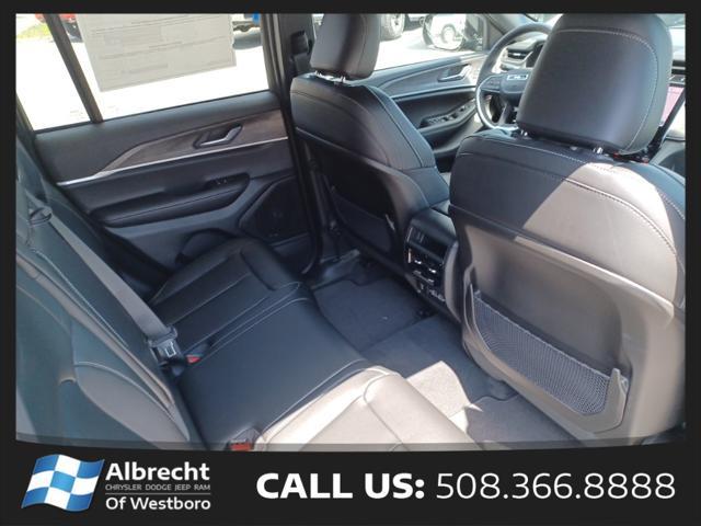 new 2025 Jeep Grand Cherokee car, priced at $40,510