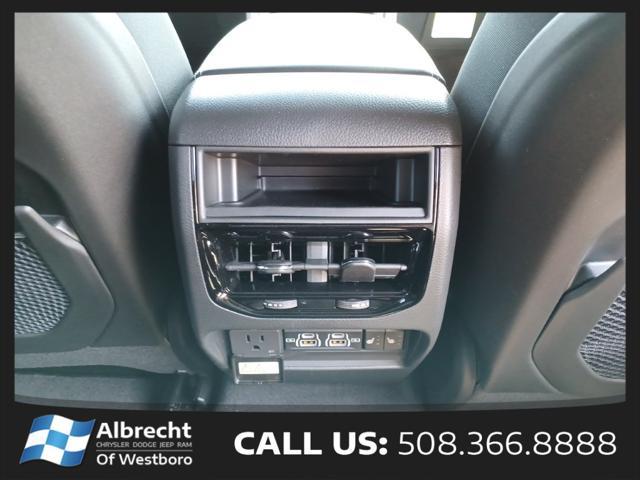 new 2025 Jeep Grand Cherokee car, priced at $40,510