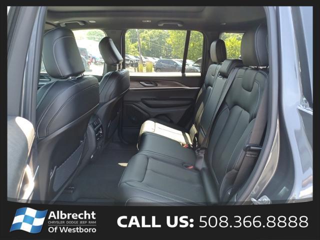 new 2025 Jeep Grand Cherokee car, priced at $40,510