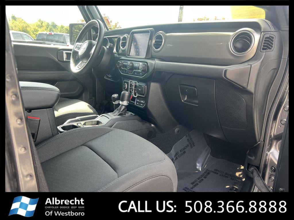 used 2022 Jeep Wrangler Unlimited car, priced at $37,499