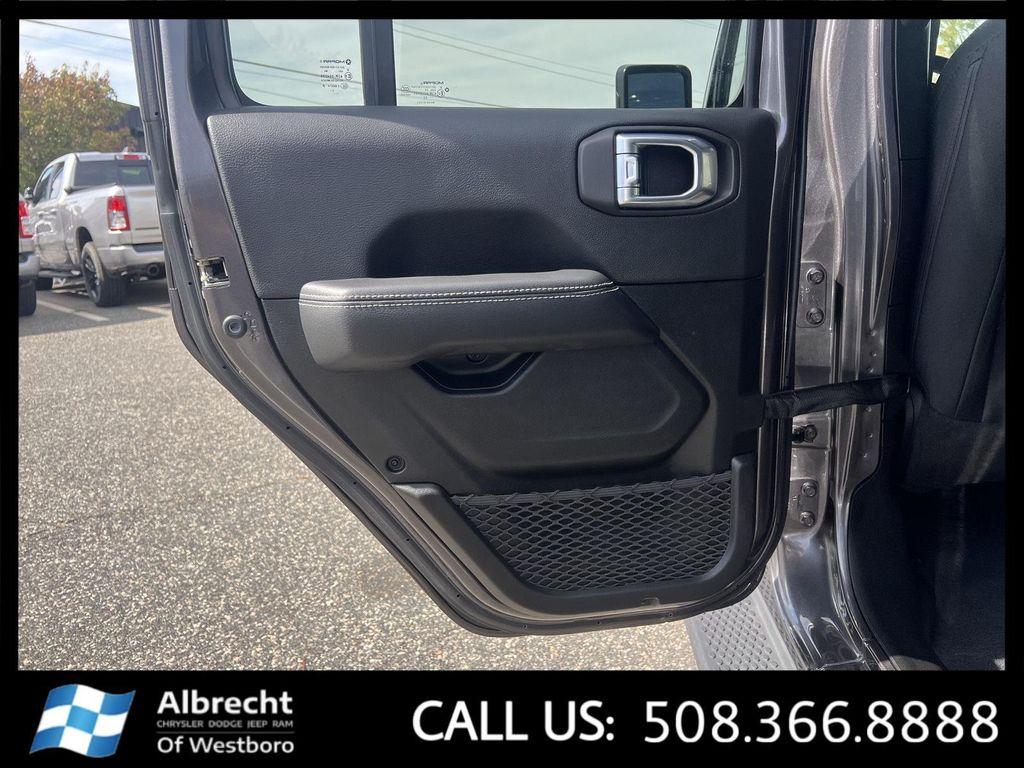 used 2022 Jeep Wrangler Unlimited car, priced at $37,499