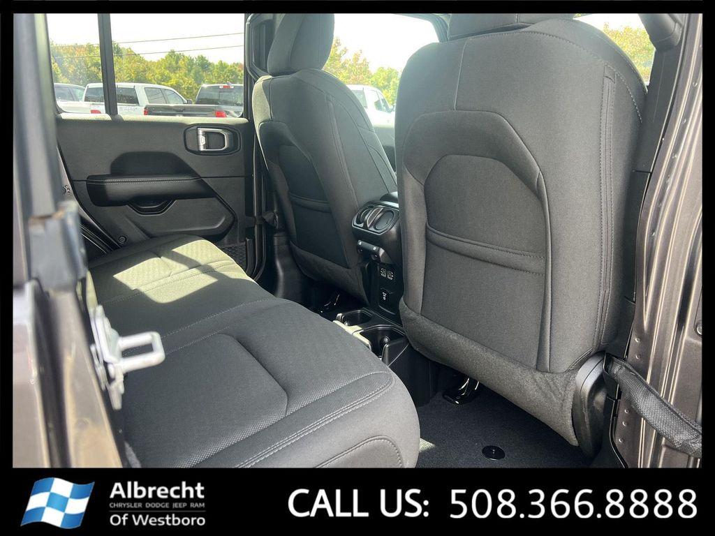 used 2022 Jeep Wrangler Unlimited car, priced at $37,499