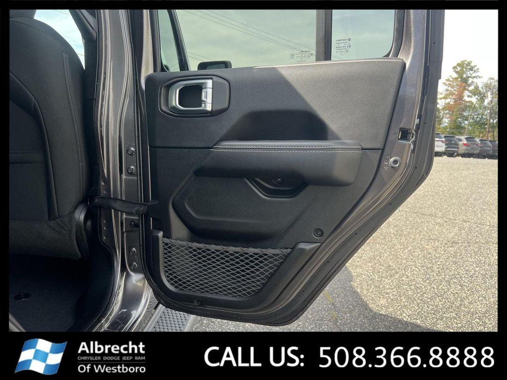 used 2022 Jeep Wrangler Unlimited car, priced at $37,499