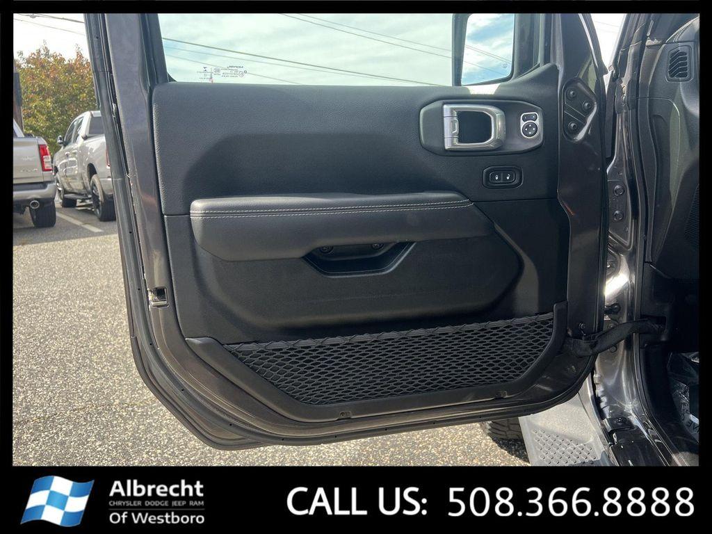 used 2022 Jeep Wrangler Unlimited car, priced at $37,499