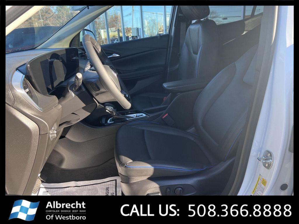 used 2025 Buick Encore GX car, priced at $26,394