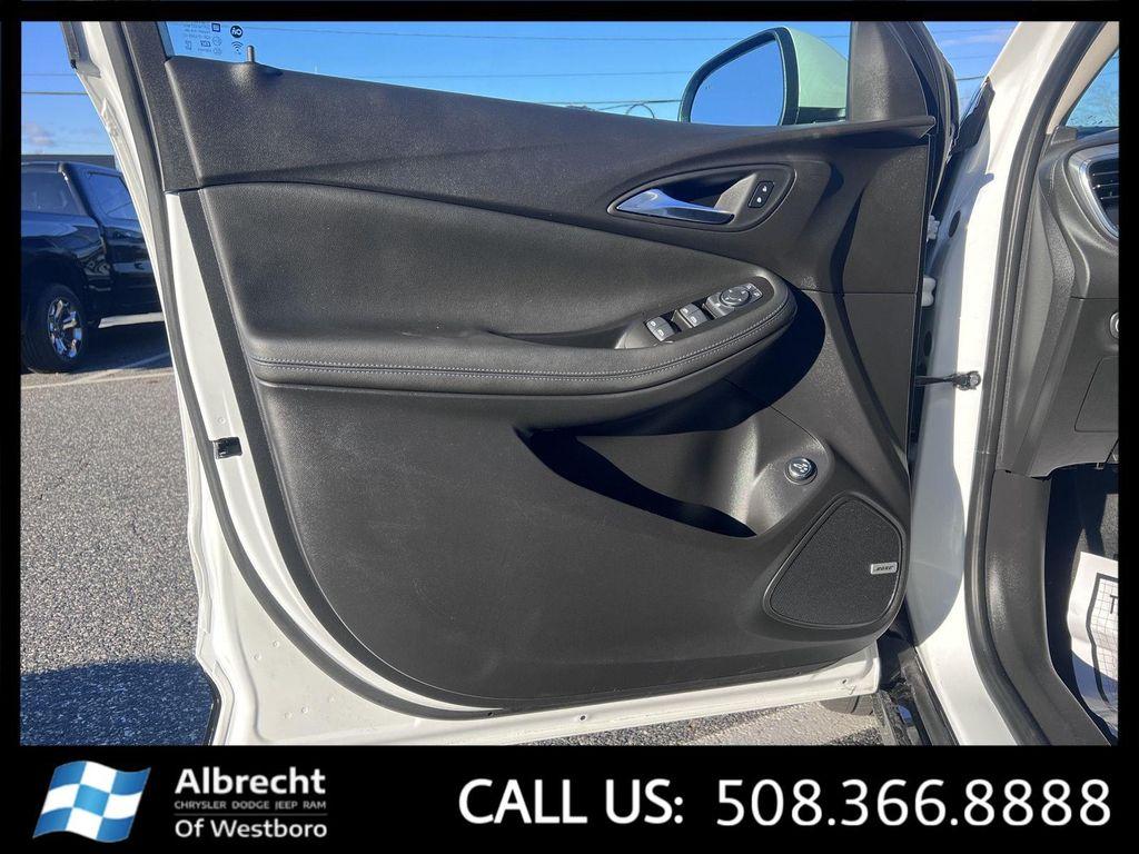 used 2025 Buick Encore GX car, priced at $26,394