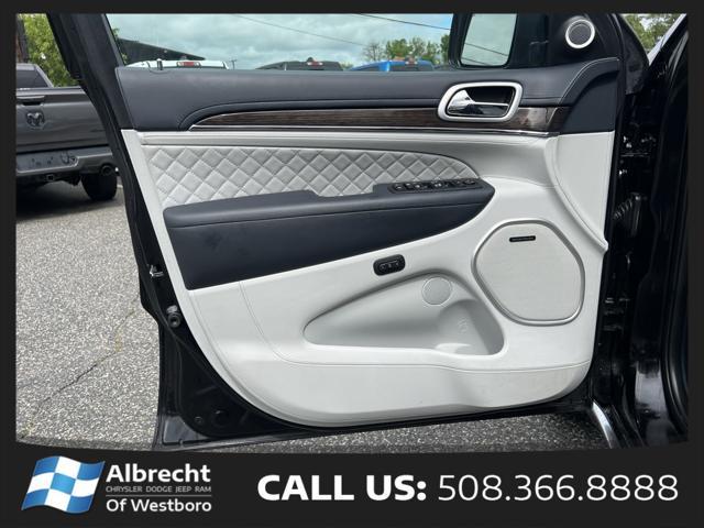 used 2021 Jeep Grand Cherokee car, priced at $35,998