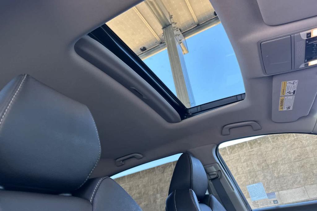 used 2020 Acura MDX car, priced at $28,027