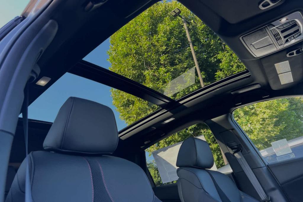 new 2025 Acura RDX car, priced at $52,250