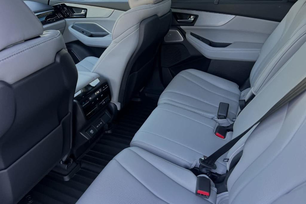 new 2025 Acura MDX car, priced at $60,150