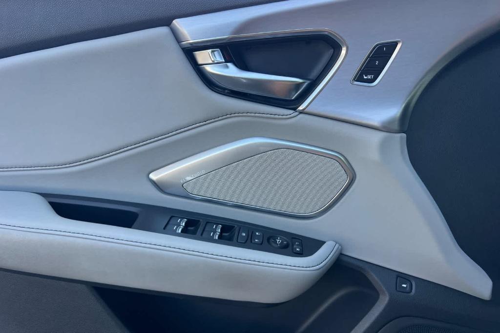 used 2020 Acura RDX car, priced at $32,484