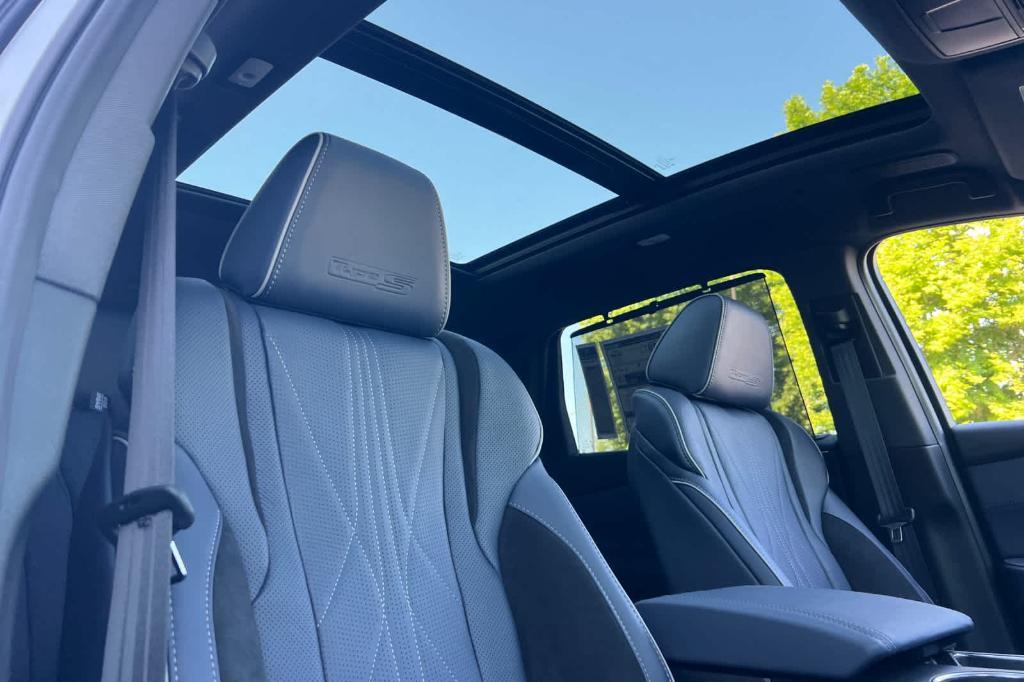 new 2026 Acura MDX car, priced at $77,800