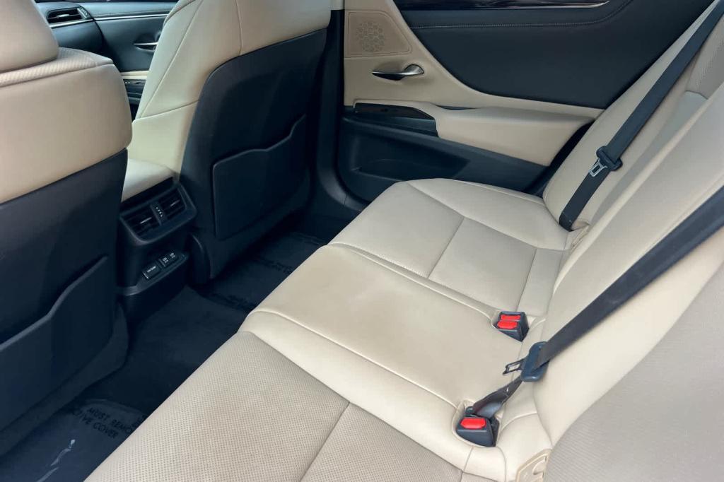 used 2019 Lexus ES 350 car, priced at $32,968