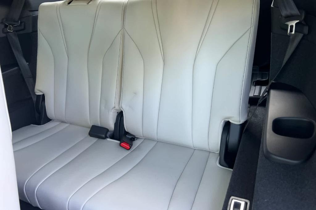 new 2026 Acura MDX car, priced at $70,850