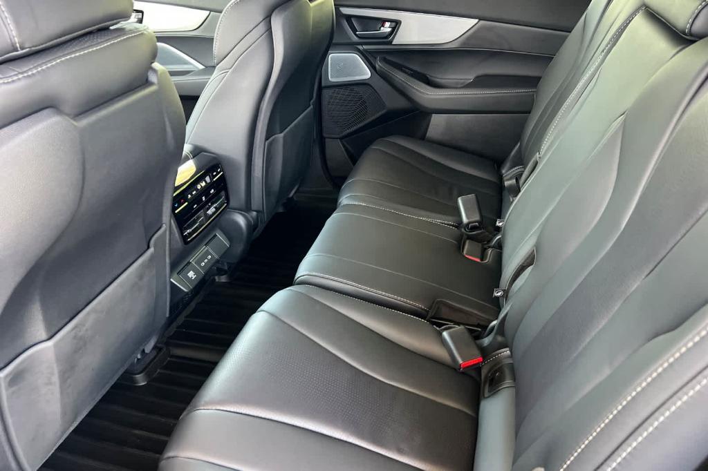 used 2025 Acura MDX car, priced at $60,750
