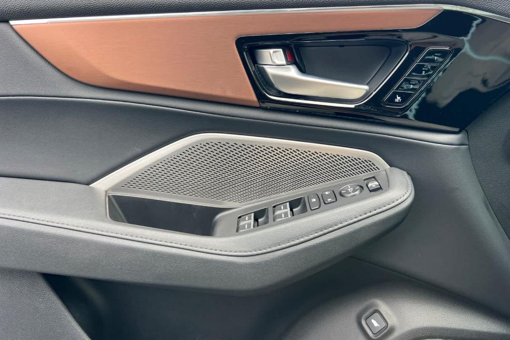 used 2022 Acura MDX car, priced at $38,588