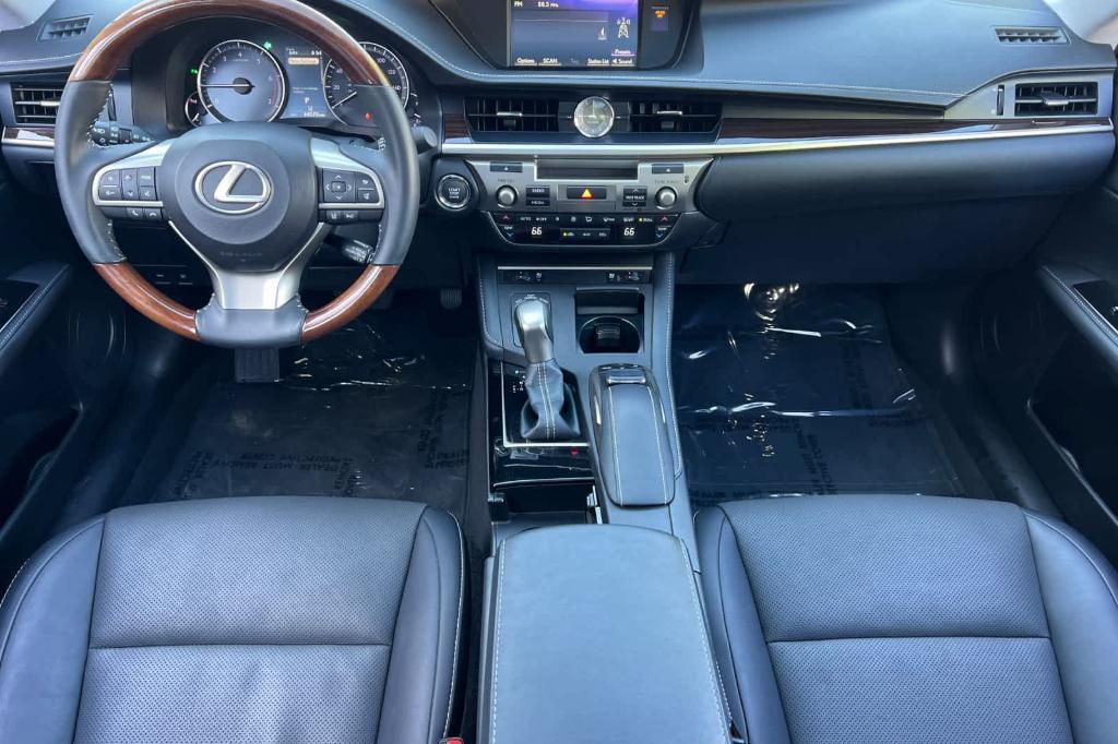 used 2018 Lexus ES 350 car, priced at $29,056