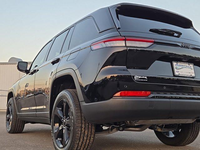 new 2025 Jeep Grand Cherokee car, priced at $46,175