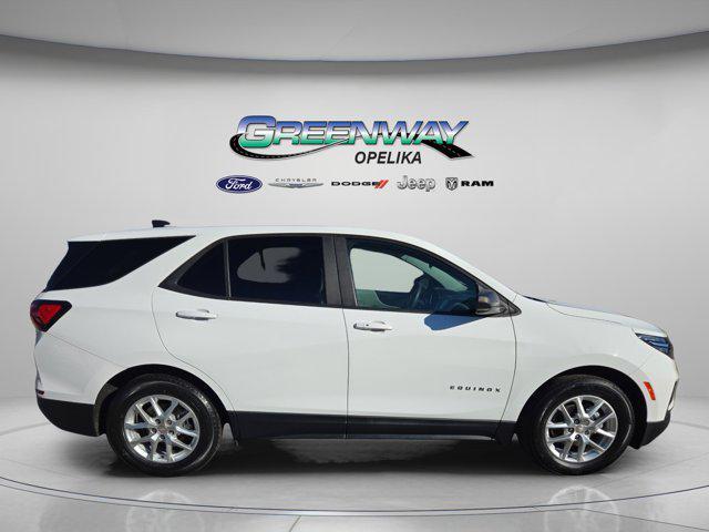 used 2022 Chevrolet Equinox car, priced at $17,422