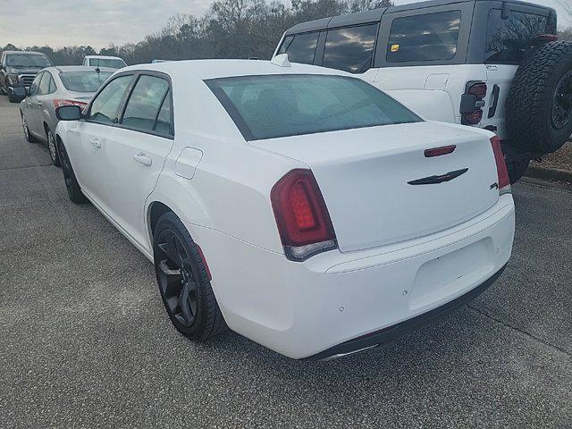 used 2021 Chrysler 300 car, priced at $22,422