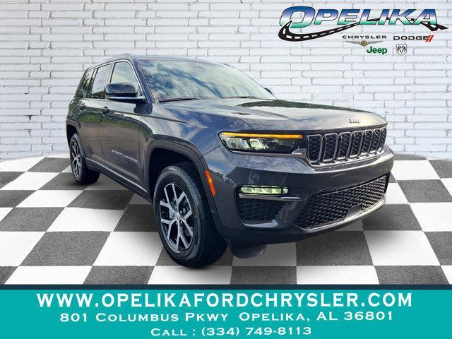 new 2025 Jeep Grand Cherokee car, priced at $40,237
