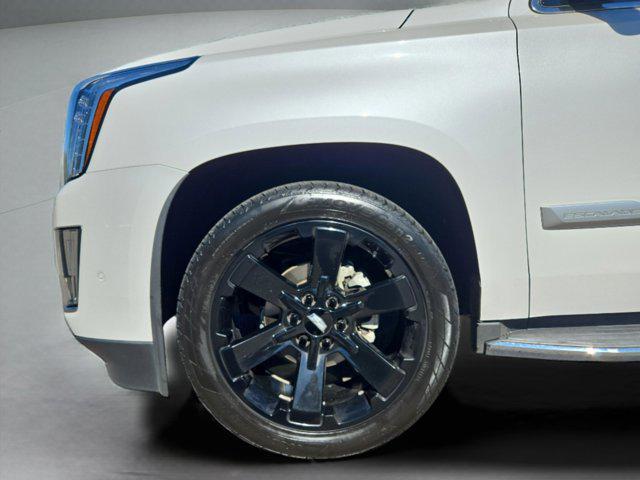 used 2018 Cadillac Escalade car, priced at $24,311