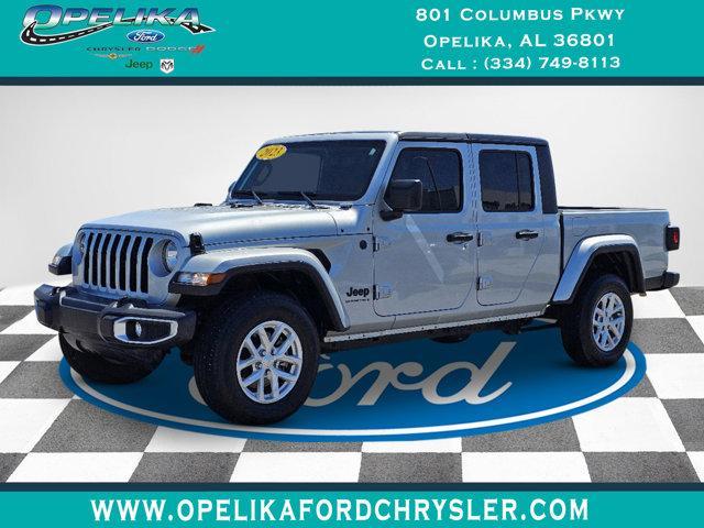 used 2023 Jeep Gladiator car, priced at $40,106
