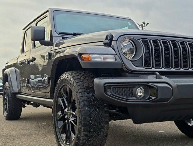 new 2025 Jeep Gladiator car, priced at $43,940