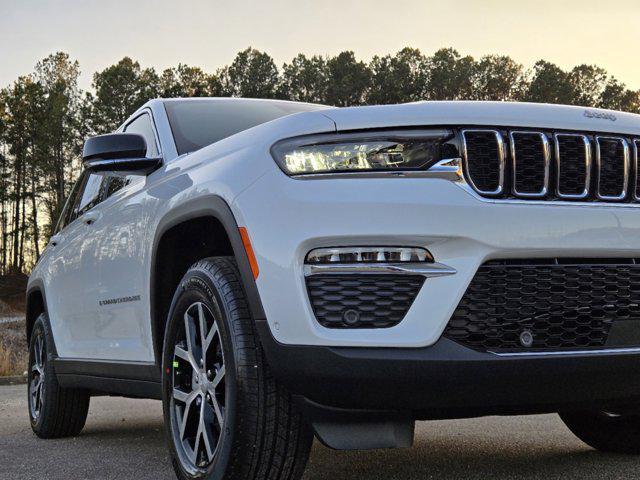 new 2025 Jeep Grand Cherokee car, priced at $50,140