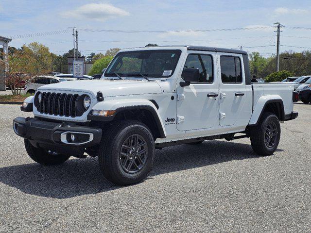 new 2024 Jeep Gladiator car, priced at $41,542