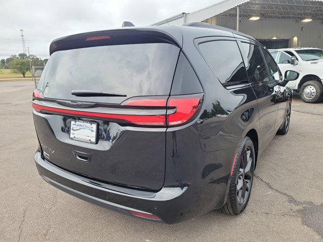 used 2026 Chrysler Pacifica car, priced at $39,650