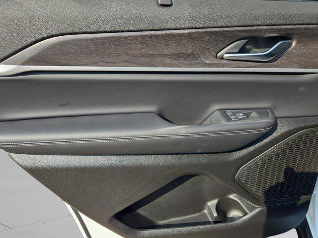 new 2025 Jeep Grand Cherokee L car, priced at $43,990