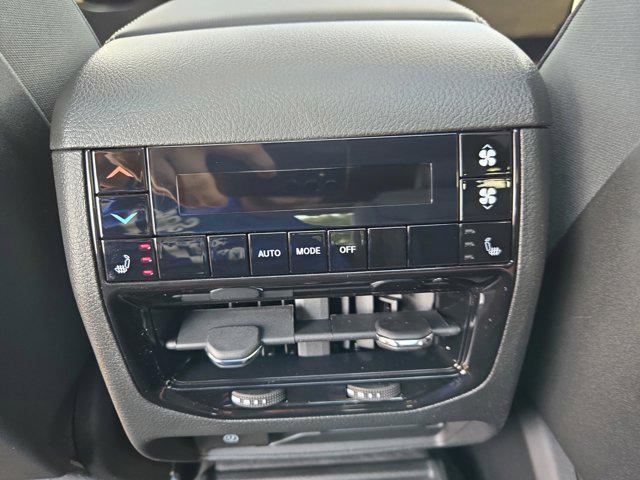 new 2025 Jeep Grand Cherokee L car, priced at $43,990