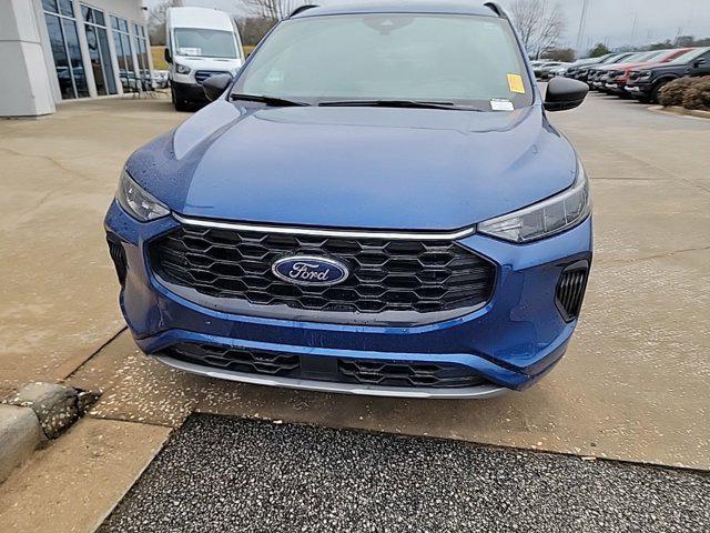 used 2023 Ford Escape car, priced at $25,367