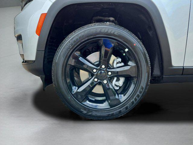 new 2025 Jeep Grand Cherokee L car, priced at $38,370