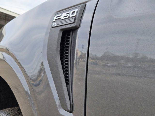 new 2025 Ford F-150 car, priced at $33,165