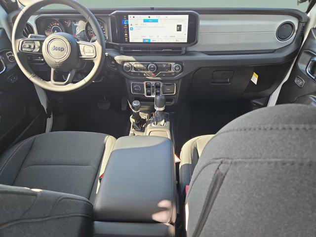 new 2025 Jeep Gladiator car, priced at $39,684