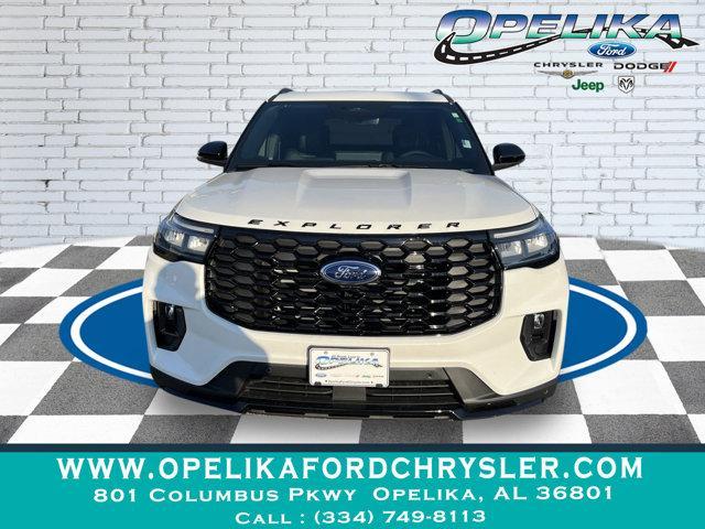 used 2025 Ford Explorer car