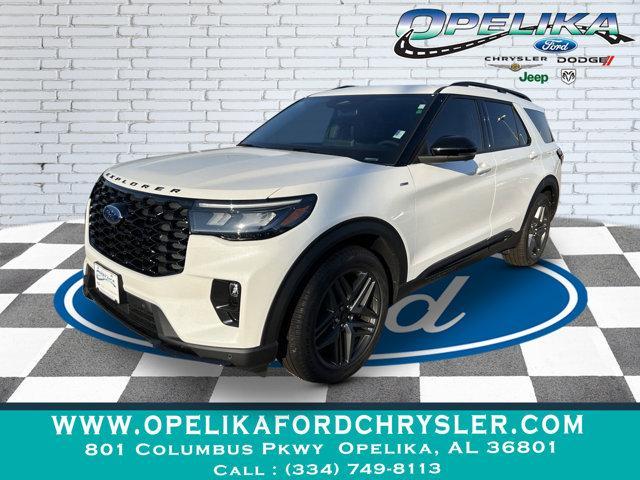 used 2025 Ford Explorer car